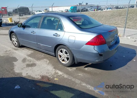 2007 Honda Accord 2.4 Ex z USA, uszkodzony, nr VIN 1HGCM56737A125535